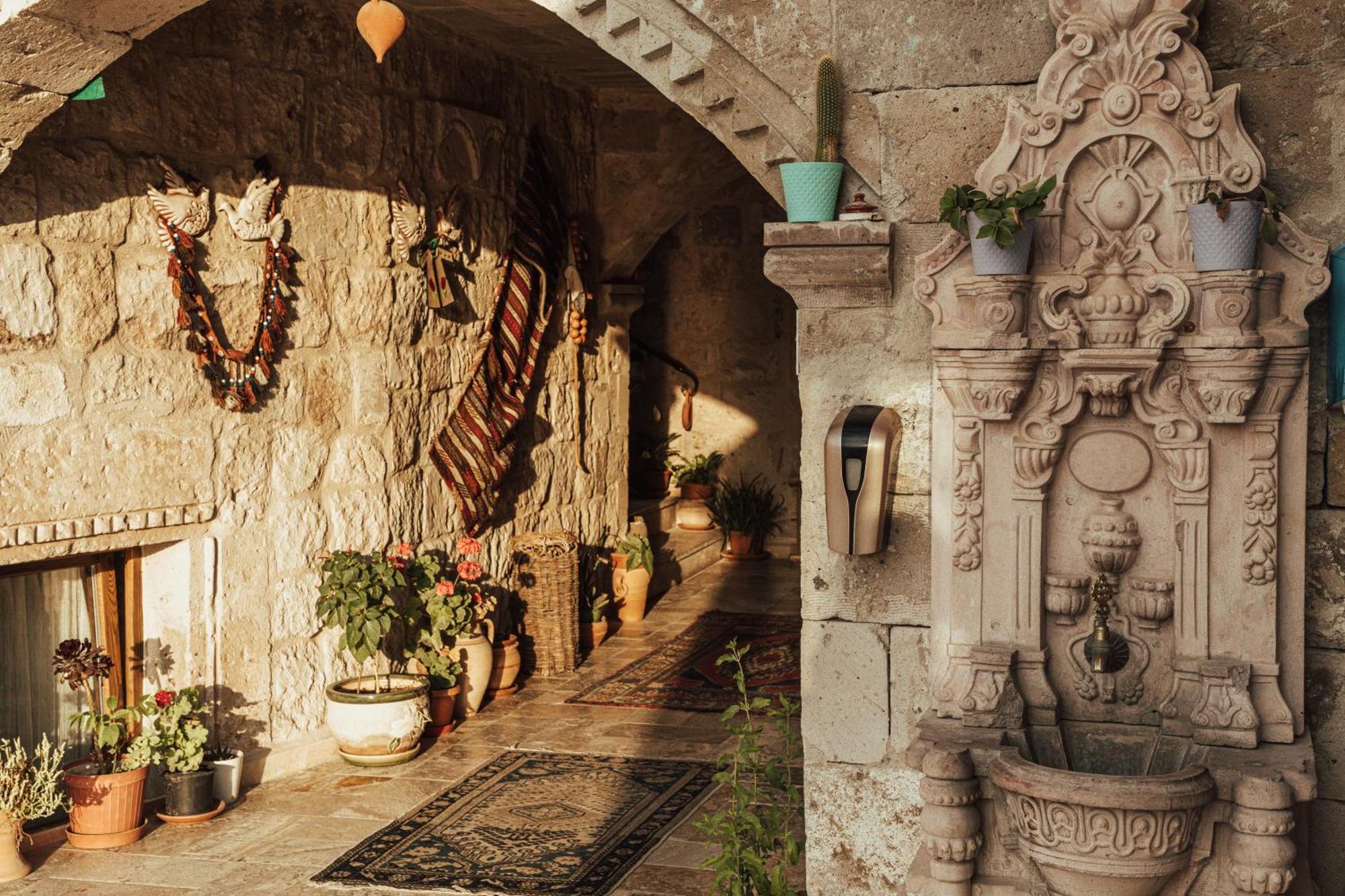 Sah Saray Cave Suites Halal Hotel 괴레메 외부 사진