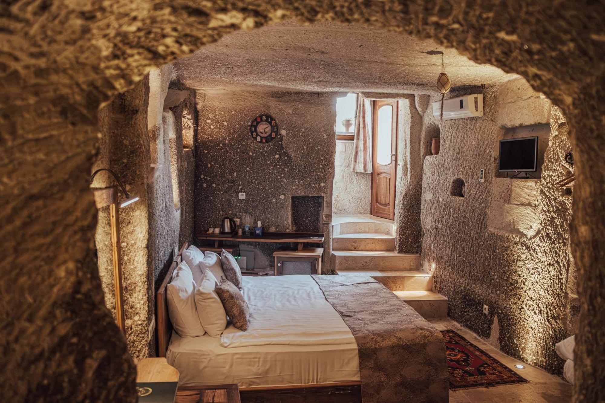Sah Saray Cave Suites Halal Hotel 괴레메 외부 사진