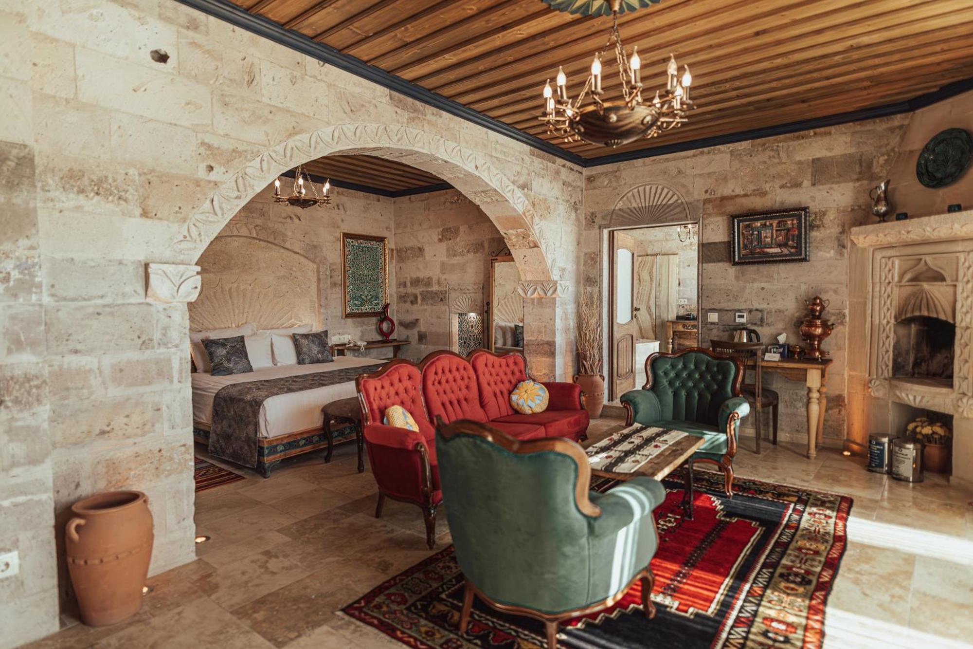 Sah Saray Cave Suites Halal Hotel 괴레메 외부 사진