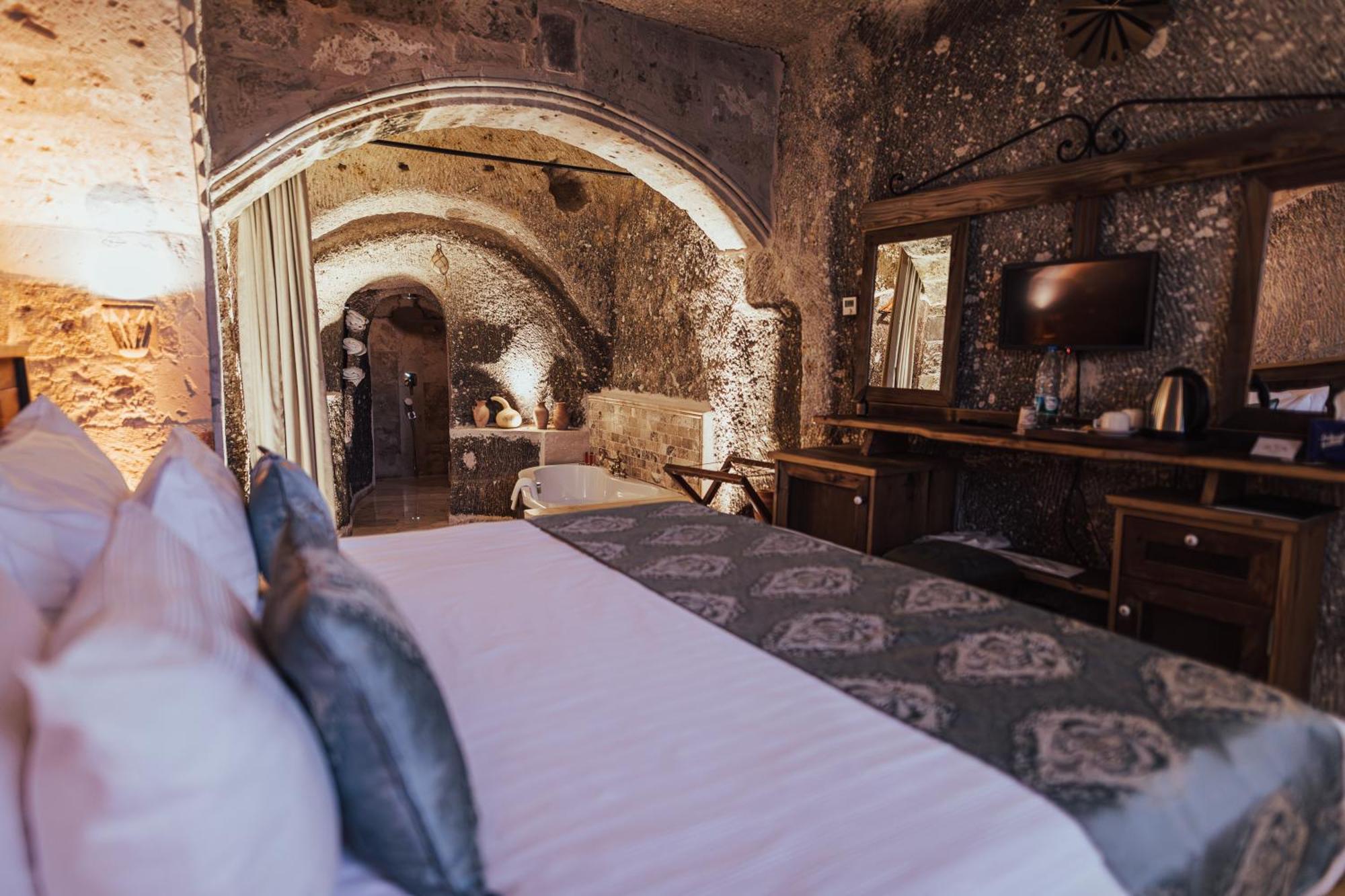 Sah Saray Cave Suites Halal Hotel 괴레메 외부 사진
